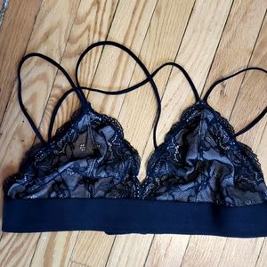 Beautiful lacey brallette